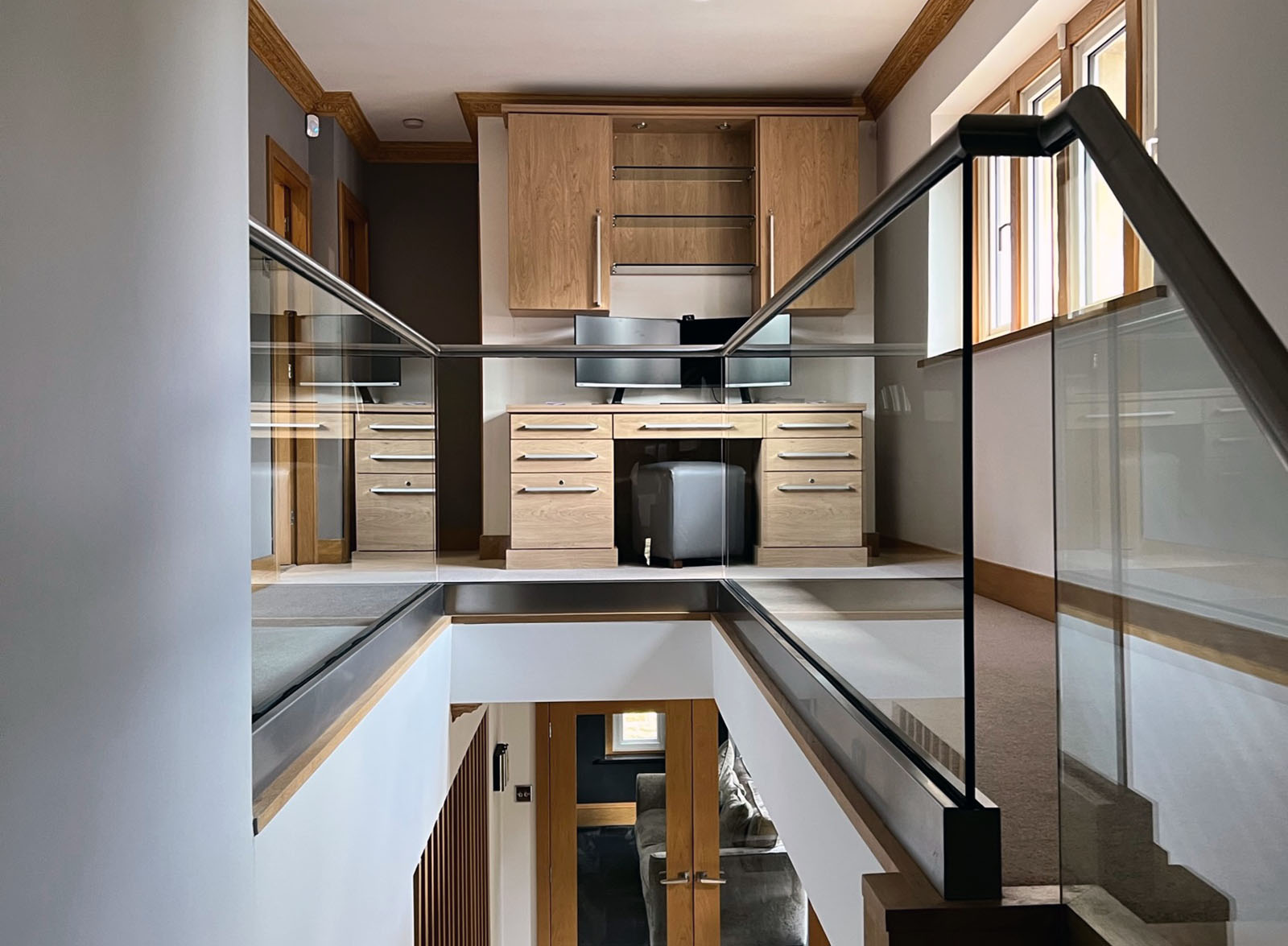 Base fixed premium frameless glass balustrade